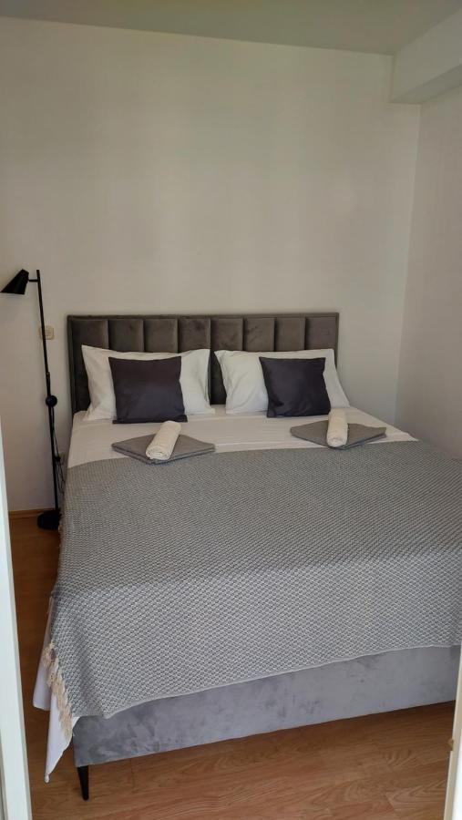 Apartment Tre Strade Baška Voda Eksteriør bilde