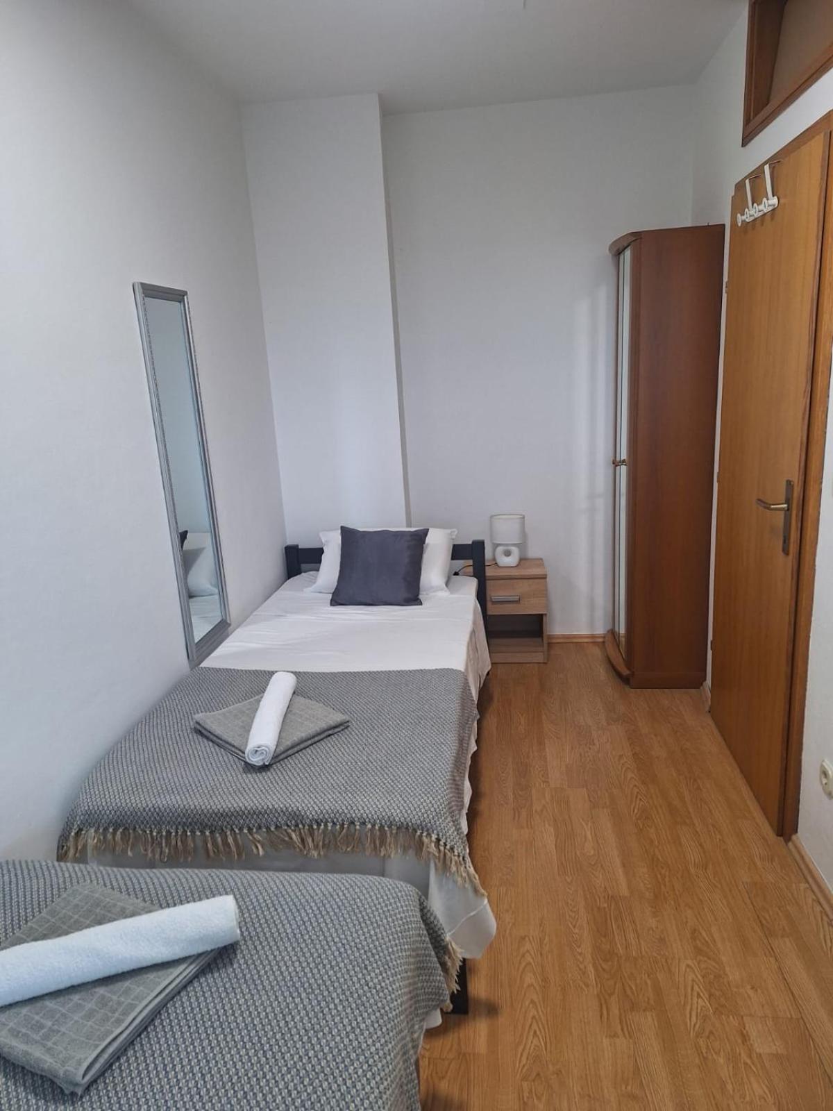 Apartment Tre Strade Baška Voda Eksteriør bilde